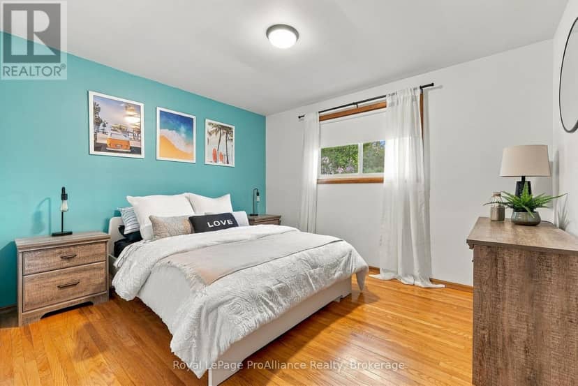 12 Thorncliffe Drive — photo 18 of 40