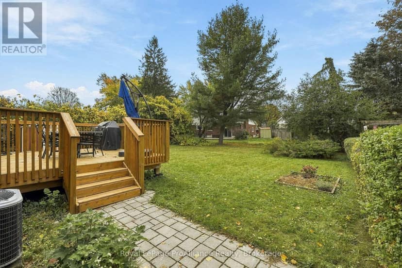 12 Thorncliffe Drive — photo 32 of 40