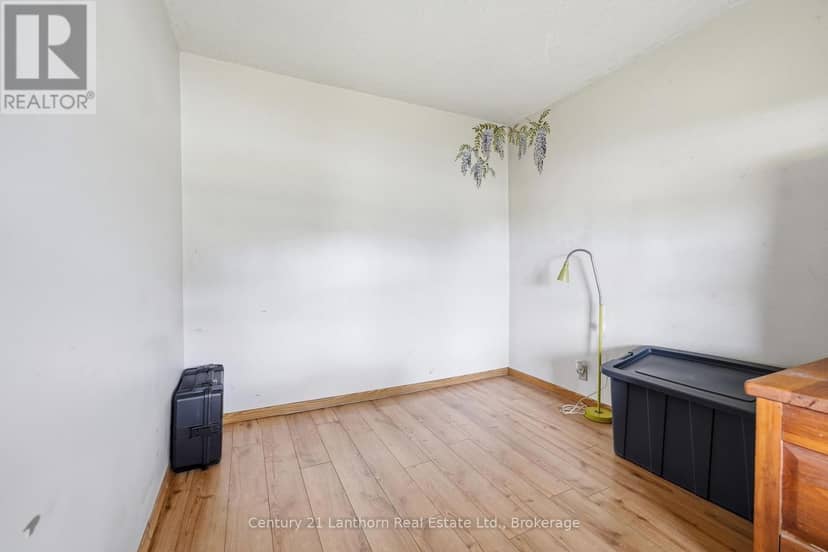1504 Vanderwater Road — photo 10 of 40