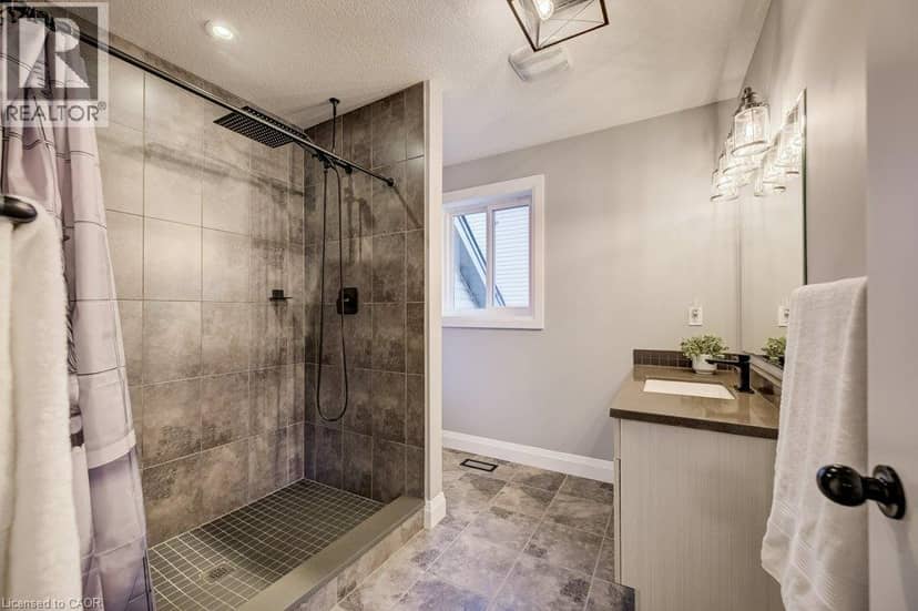 53 MARRIOTT Place — photo 22 of 40