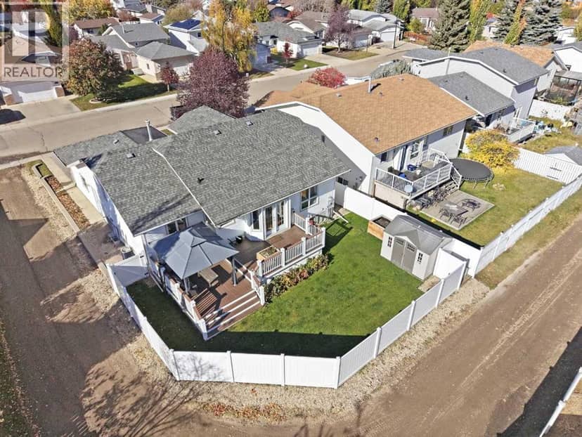123 Robinson Crescent — photo 30 of 33
