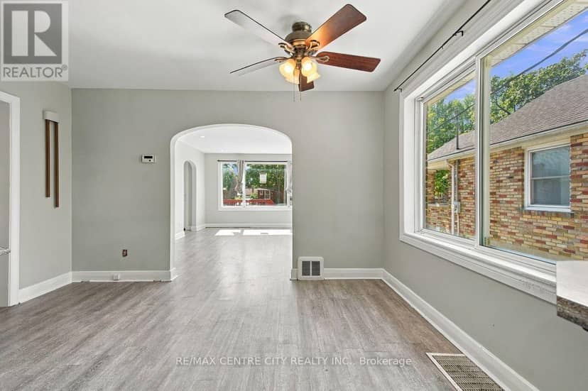 22 Graydon Street — photo 10 of 40