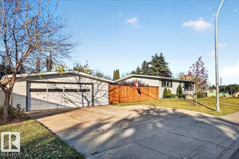 4504 105A AV NW — photo 37 of 38