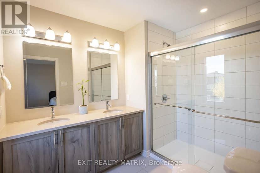 735 Namur Street — photo 20 of 39