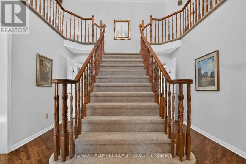 20 Halldorson Crescent, Ottawa, photo 3
