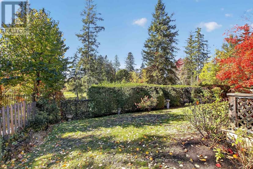 20 Halldorson Crescent — photo 37 of 40