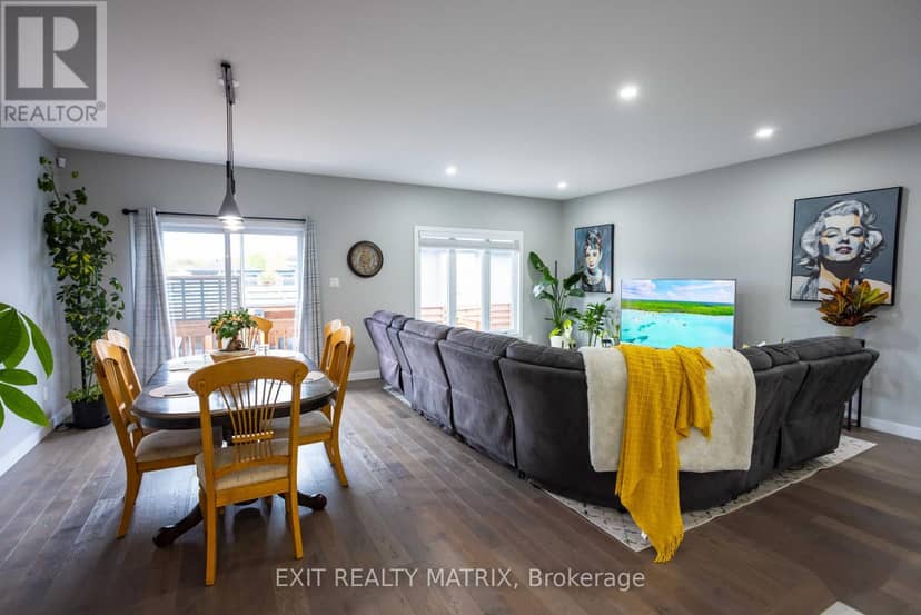 203 Filion Street — photo 15 of 40