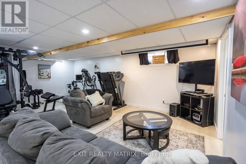 203 Filion Street — photo 31 of 40