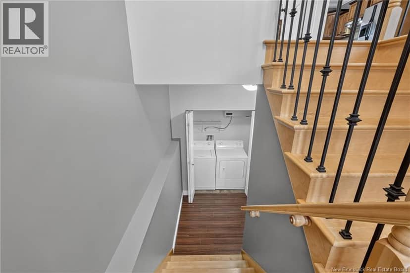 84 Jeannette — photo 21 of 33