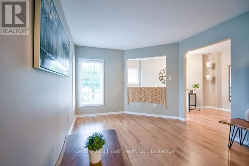 1117 Corrie Street — photo 8 of 40