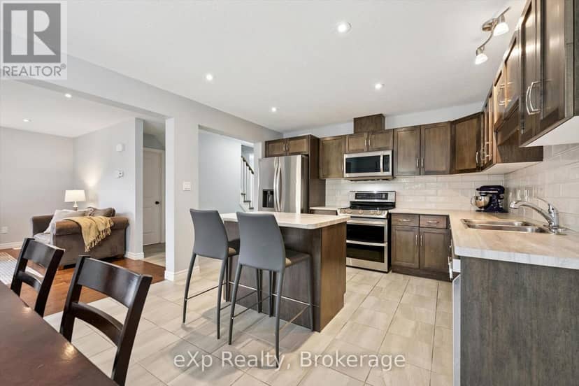 41 Stumpf Street — photo 10 of 40