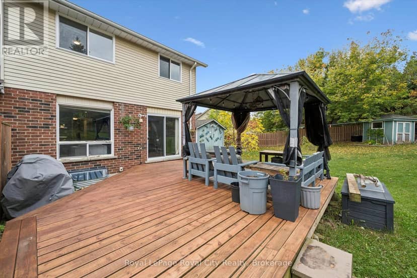 41 Grandridge Crescent — photo 35 of 40
