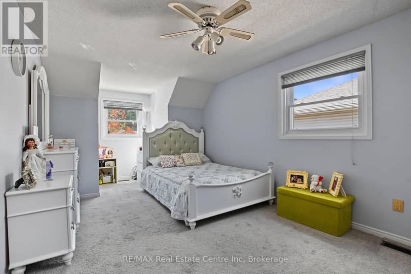 210 Elmira Road S — photo 15 of 31