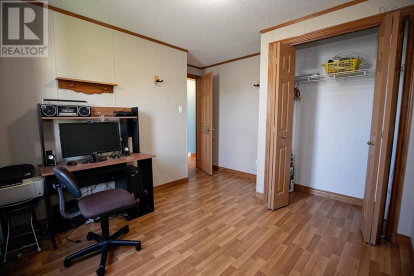 27 Fernwood Drive — photo 22 of 30