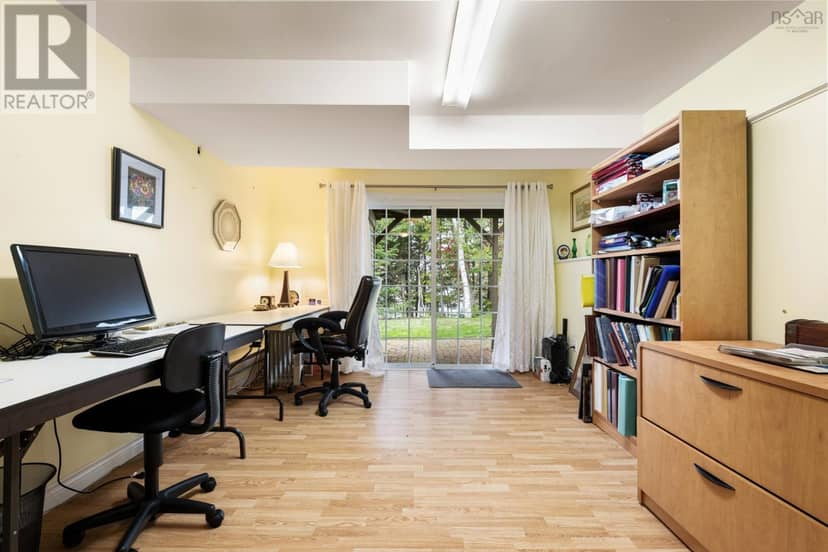5 Clipper Court — photo 32 of 40