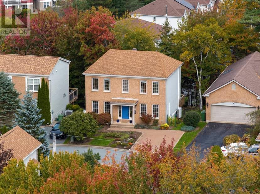5 Clipper Court, Bedford