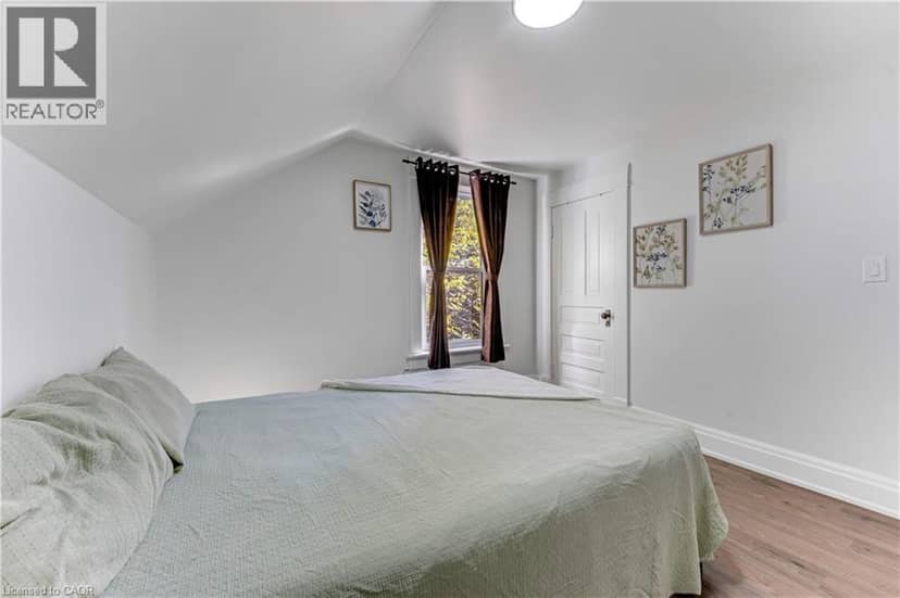 116 VICTORIA Avenue — photo 32 of 40