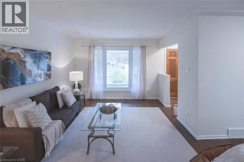 11 DUNCAIRN Avenue — photo 14 of 40