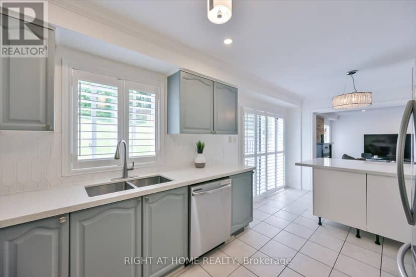 57 Hopkinson Crescent — photo 13 of 40