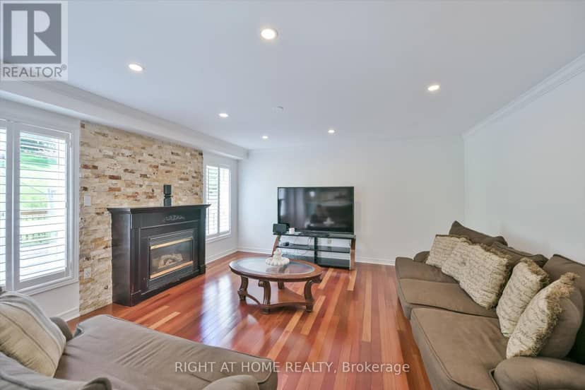 57 Hopkinson Crescent — photo 17 of 40