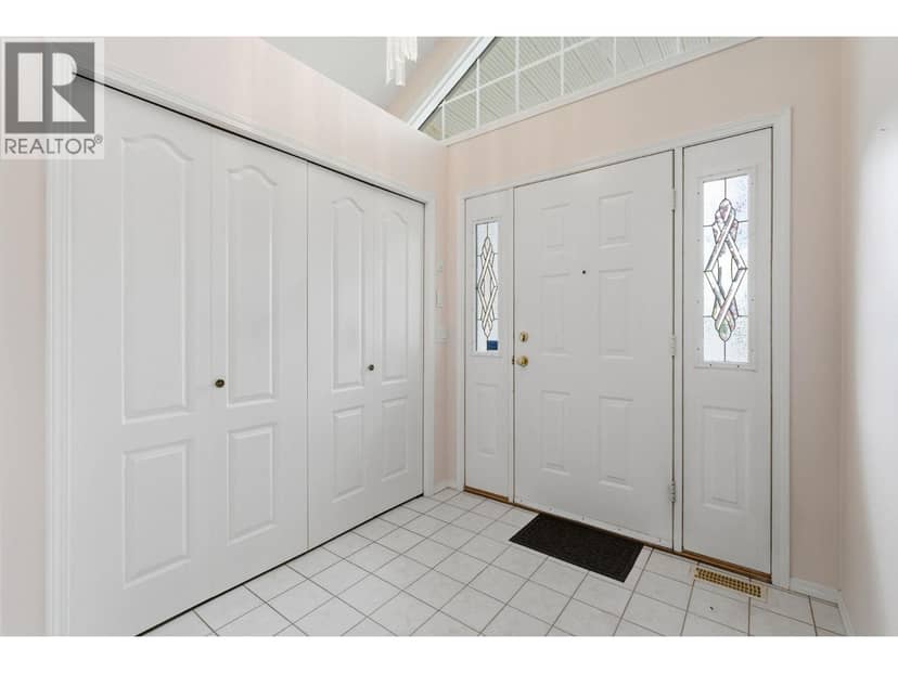 650 Lexington Drive Unit# 212, Kelowna, photo 4