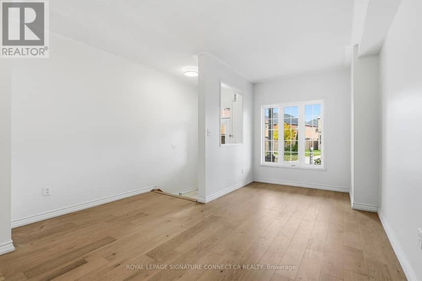 32 Wheelwright Drive, Richmond Hill, photo 8
