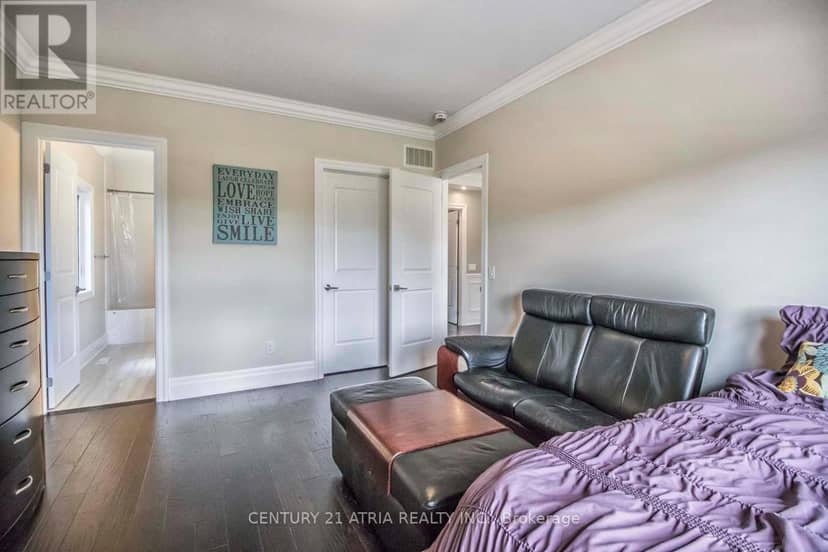 122 Burns Boulevard — photo 28 of 40