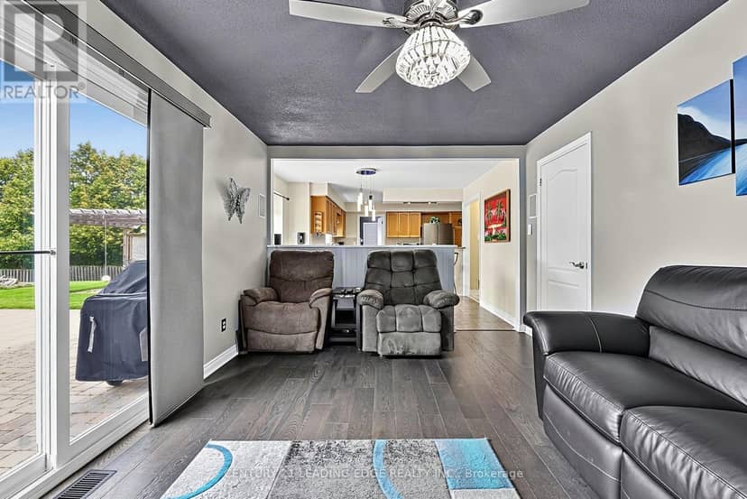 48 Broadview Avenue — photo 18 of 40