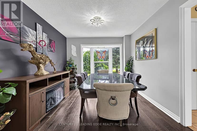 48 Broadview Avenue — photo 19 of 40