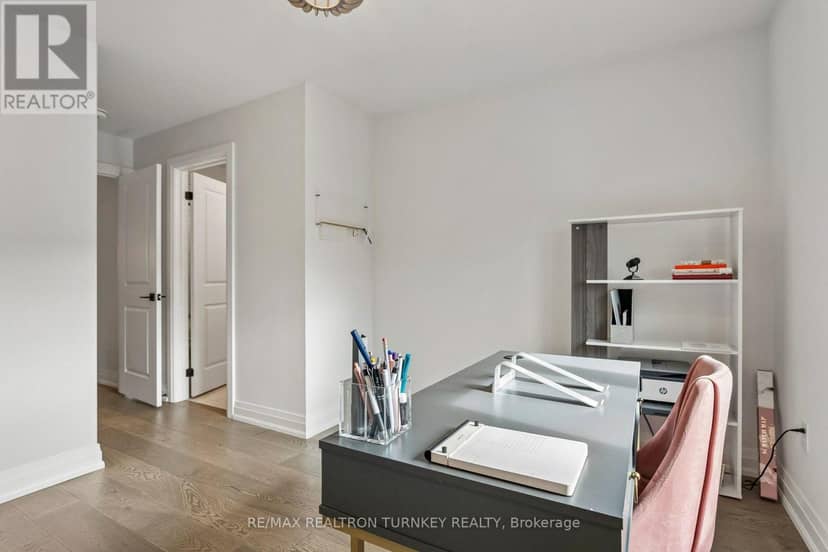 4 Gord Matthews Way — photo 23 of 40