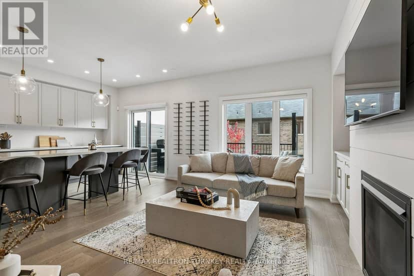 4 Gord Matthews Way — photo 9 of 40