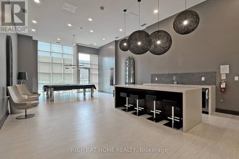 2415 - 125 Western Battery Road — photo 1 of 40