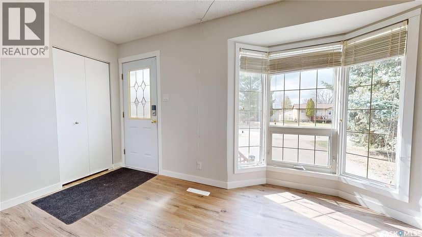 108 Griffin STREET — photo 13 of 40