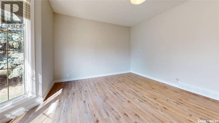 108 Griffin STREET — photo 14 of 40
