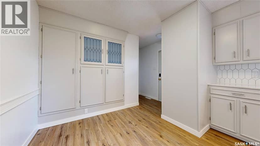 108 Griffin STREET — photo 9 of 40