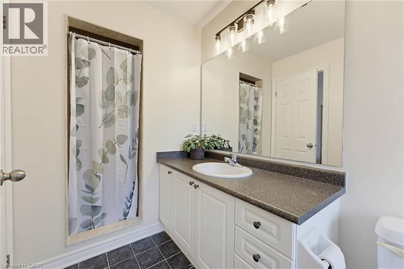 63 GOLDEN IRIS Crescent — photo 10 of 19