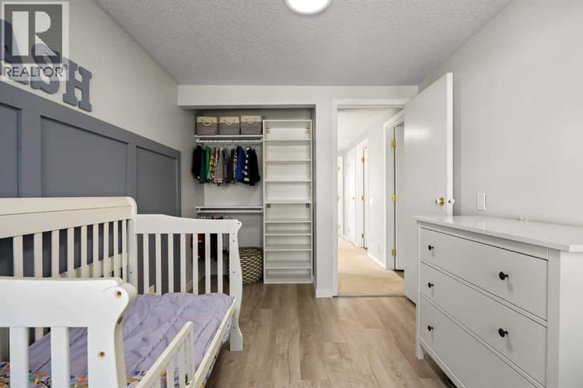 723 Queenston Terrace SE — photo 22 of 40