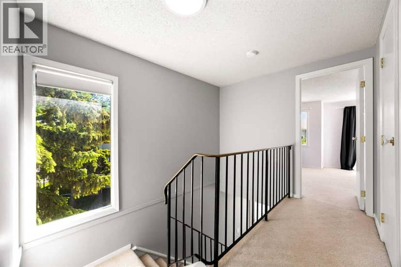 723 Queenston Terrace SE — photo 20 of 40