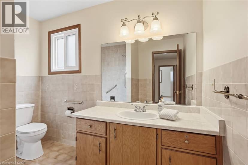 84 LARCHWOOD Circle — photo 20 of 32