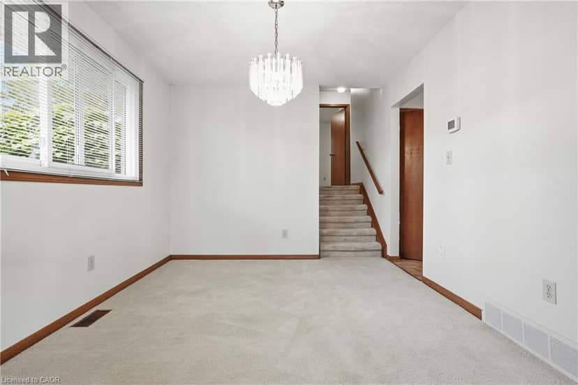 84 LARCHWOOD Circle, Welland, photo 7
