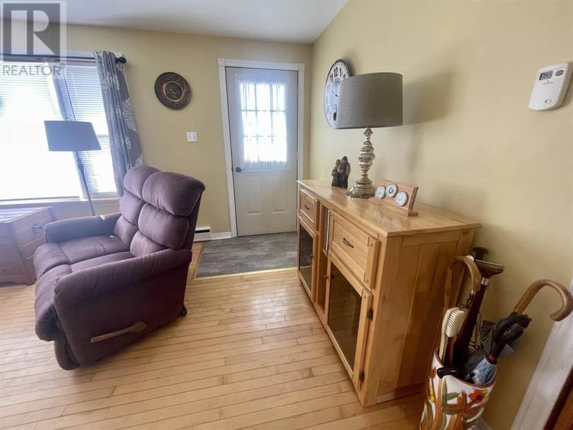 40 Frances ST — photo 15 of 40
