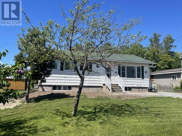 40 Frances ST — photo 2 of 40
