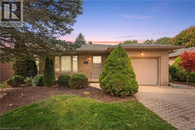 84 LARCHWOOD Circle, Welland