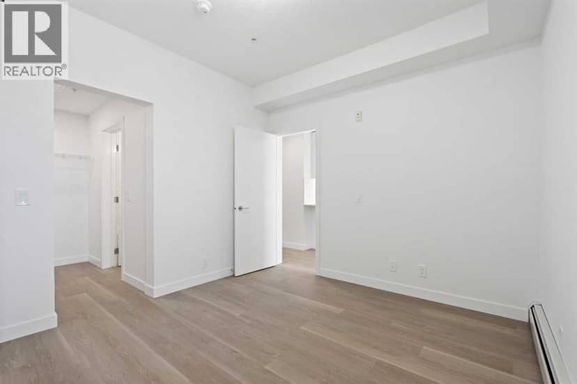 4513, 8500 19 Avenue SE — photo 9 of 29