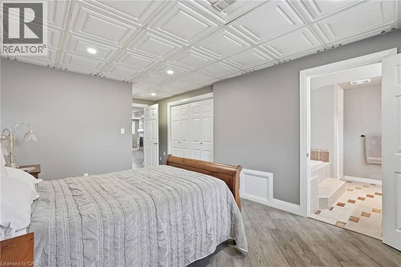 24 JORDAN Drive — photo 30 of 40