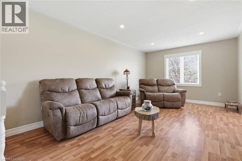 24 JORDAN Drive — photo 7 of 40