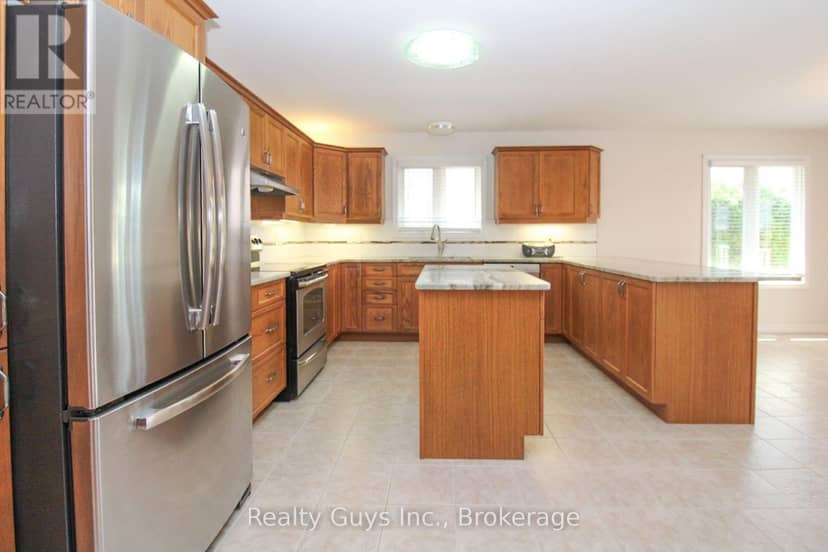 1682 Keppler Crescent — photo 19 of 40