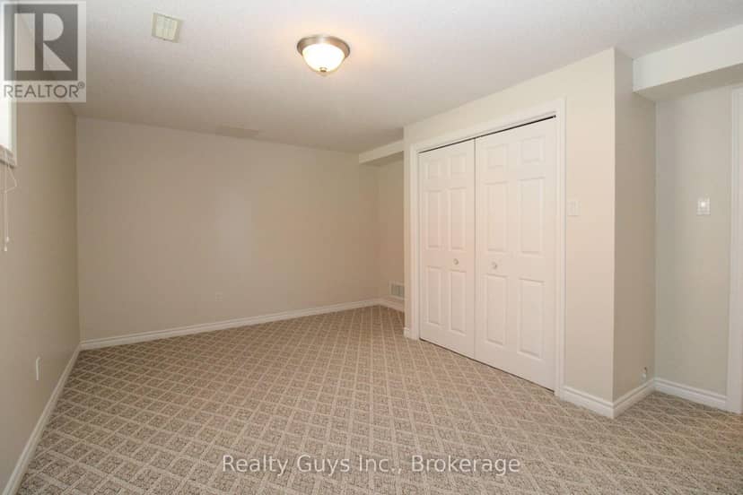 1682 Keppler Crescent — photo 38 of 40