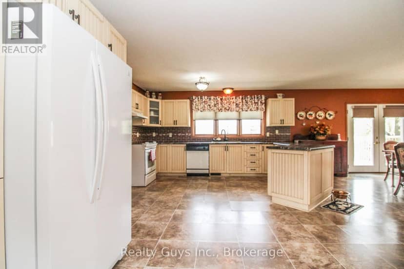 668 Brealey Drive — photo 14 of 40