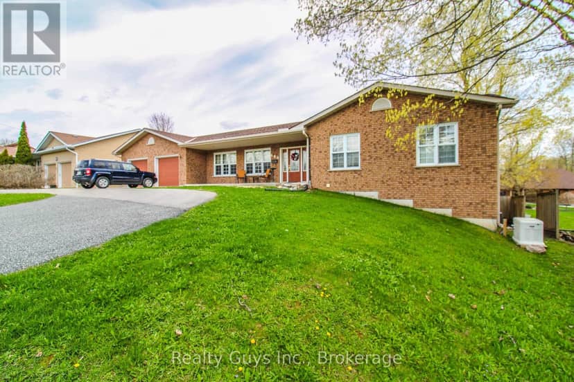 668 Brealey Drive, Peterborough, photo 2